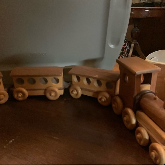 Wooden Amish Made 4 piece Train Set - Picture 1 of 4